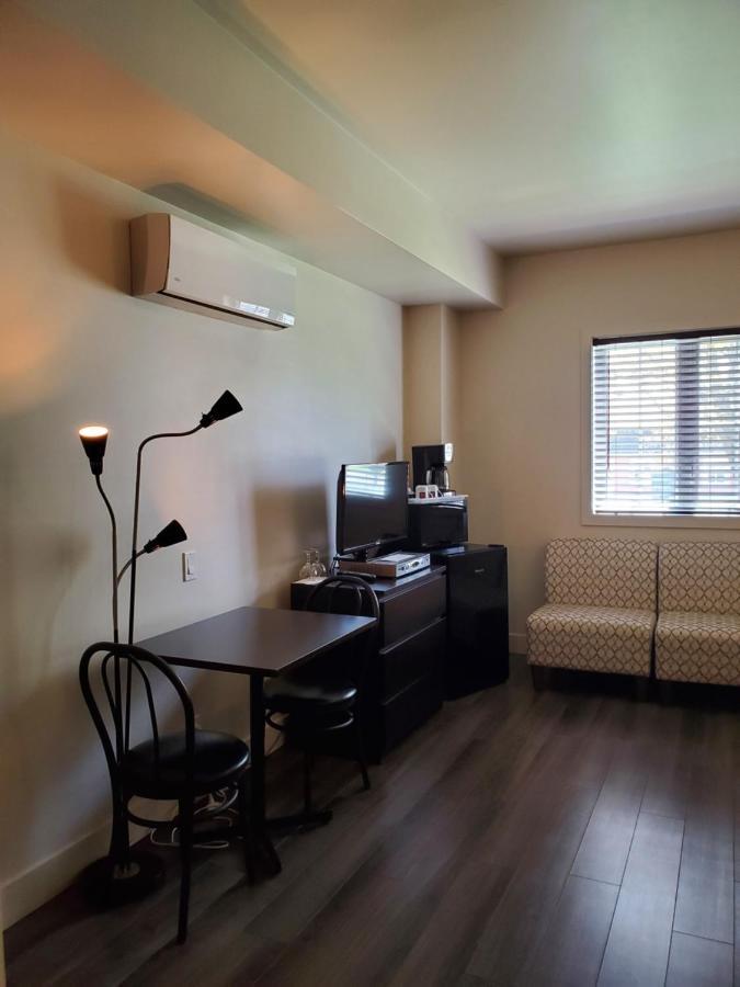 Hotel Orange Bistro à Baie-Saint-Paul Extérieur photo