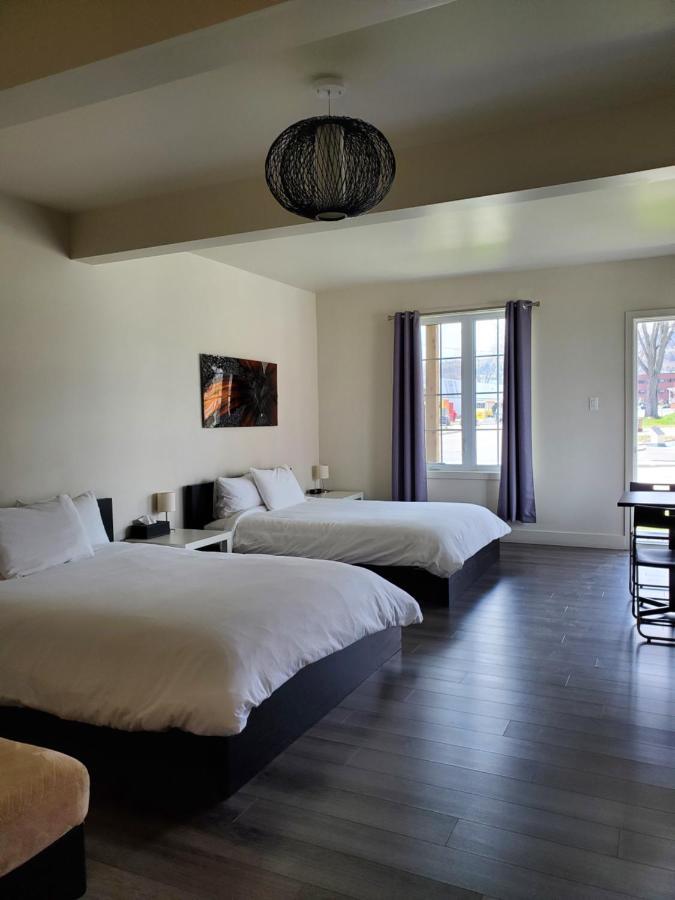Hotel Orange Bistro à Baie-Saint-Paul Extérieur photo